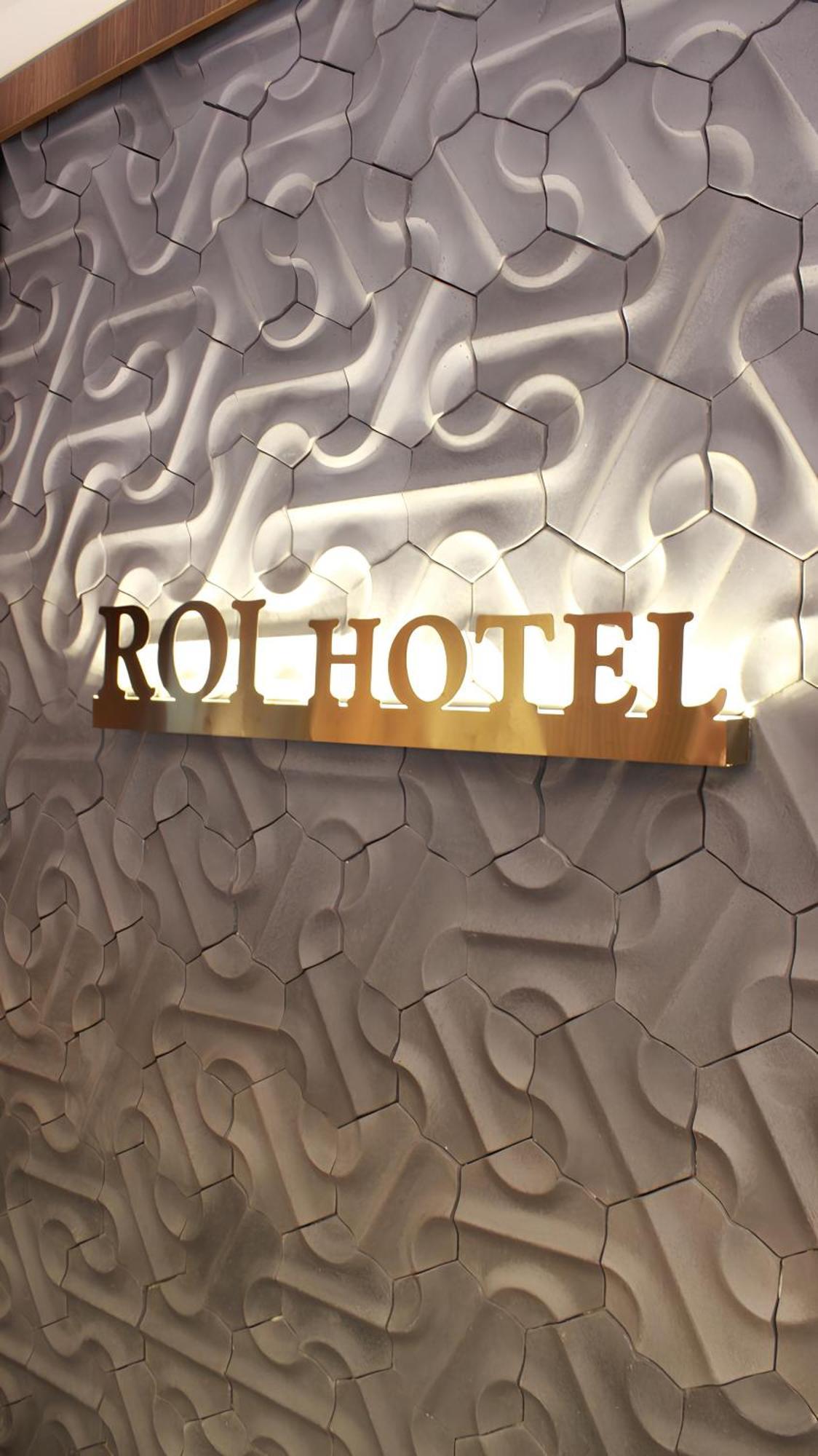 Roi Hotel Smirne Esterno foto